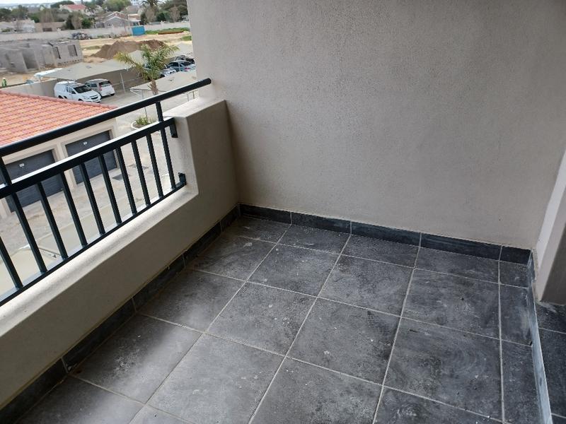 To Let 2 Bedroom Property for Rent in Burgundy Estate Western Cape